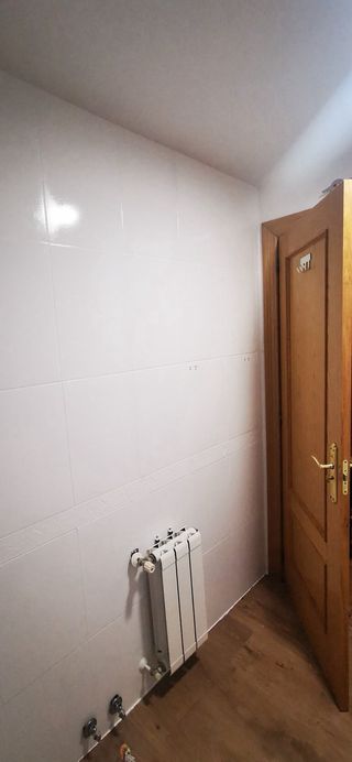 Pintor, Baldosas para baño o cocina.