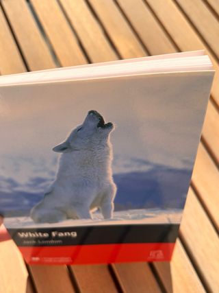 White Fang Libro en inglés. Macmillan. Nivel A2
