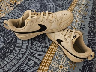 Zapatillas Nike niño negras y blancas