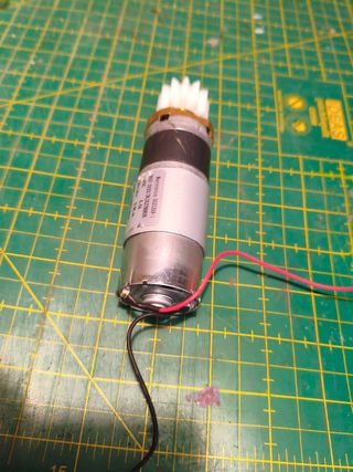 Motor Maytronics 24VDC 0.6A 100RPM