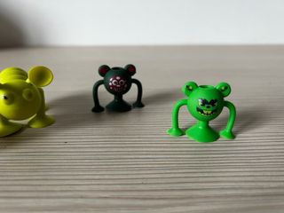 Gioco Set 4 mini mostriciattoli ventose