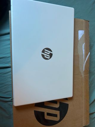 HP Laptop 15-fd0096ns 