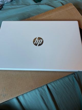 HP Laptop 15-fd0096ns 