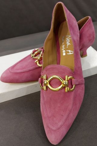 Mocassini Noa tacco 37 rosa con fibbia oro