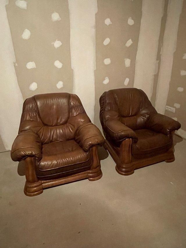 2 Butacas Piel y Madera Roble