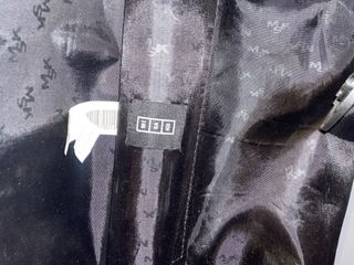 Maleta de equipaje mano gris con ruedas