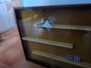 Armario madera colgante cristal