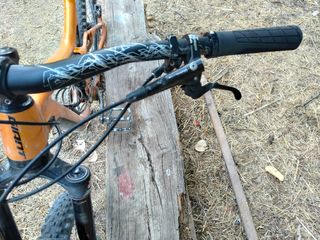 Bicicleta Enduro Giant Reign Naranja