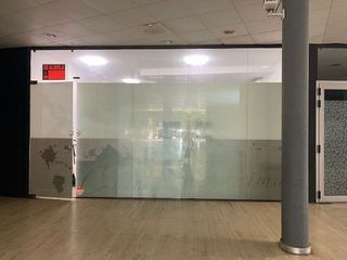 Local comercial en venta en Can Bou en Castelldefels