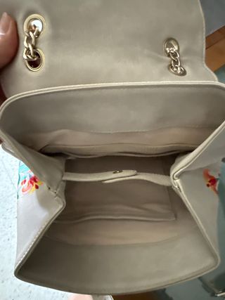 Mochila Desigual bordada floral beige