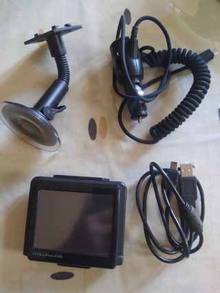 GPS Supratech con soporte y cargador