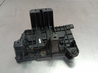 SOPORTE BATERIA KIA SPORTAGE (SL) 371502Y2000