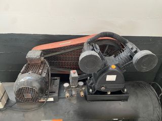 Compresor Daewoo 300L 115 PSI Trifásico
