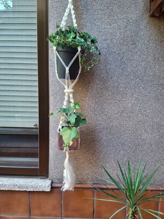 Portamacetas macramé colgante