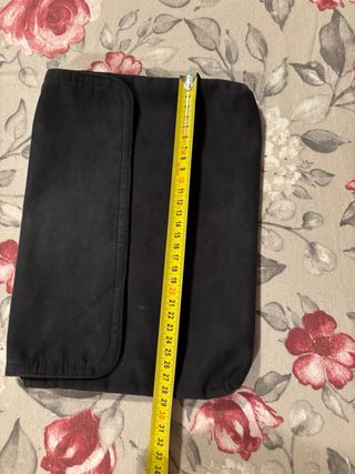 Guscio nero per tablet 