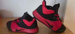 Zapatillas Nike Negras y Rojas Talla 42
