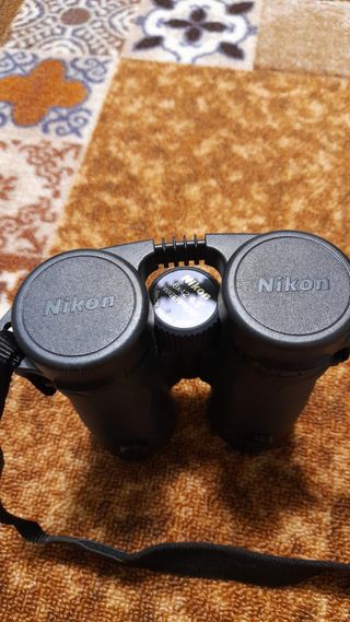 Prismáticos Nikon 8x42