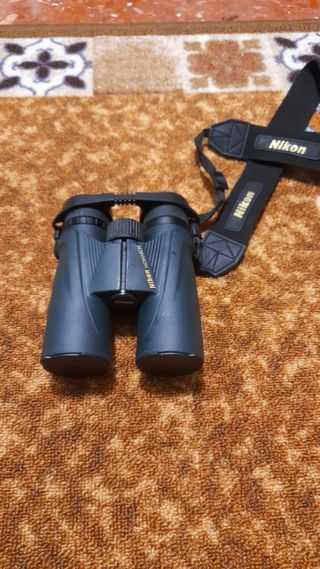 Prismáticos Nikon 8x42