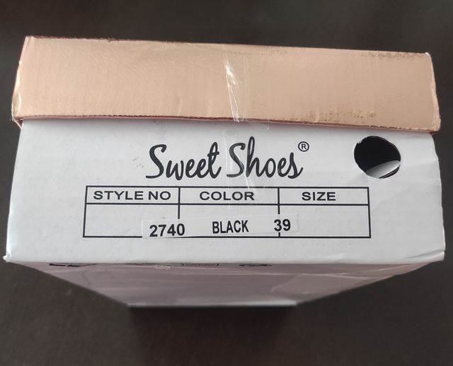 Zapatos Mary Jane negros con tiras