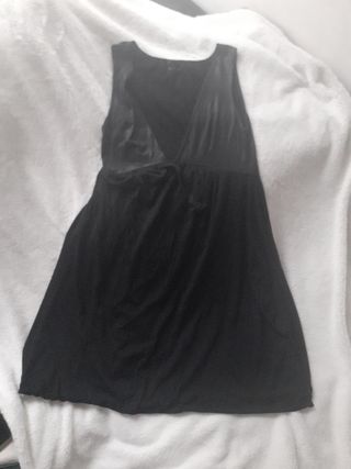 Abito nero semplice