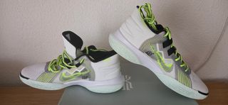Nike Kyrie Flytrap V Talla 42 nuevas a estrenar