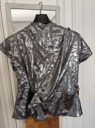 Top Zara Plateado Estampado