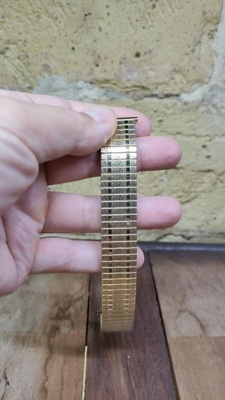 Correa flexible 22mm reloj antiguo dorado.