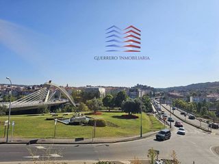 Edificio en venta en San Rosendo en Ourense