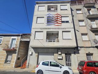 Edificio en venta en San Rosendo en Ourense