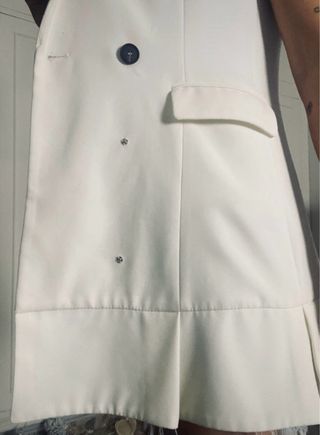 Vestido blanco tipo blazer