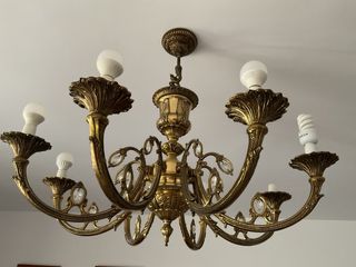 Lámpara de bronce estilo clásico