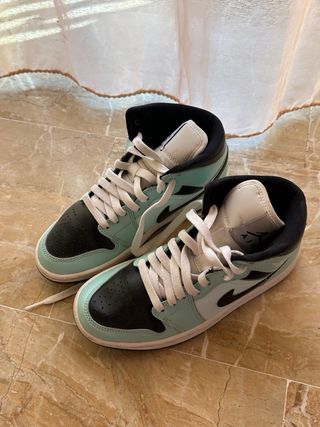 Nike Air Jordan Mid Scarpa da Ginnastica