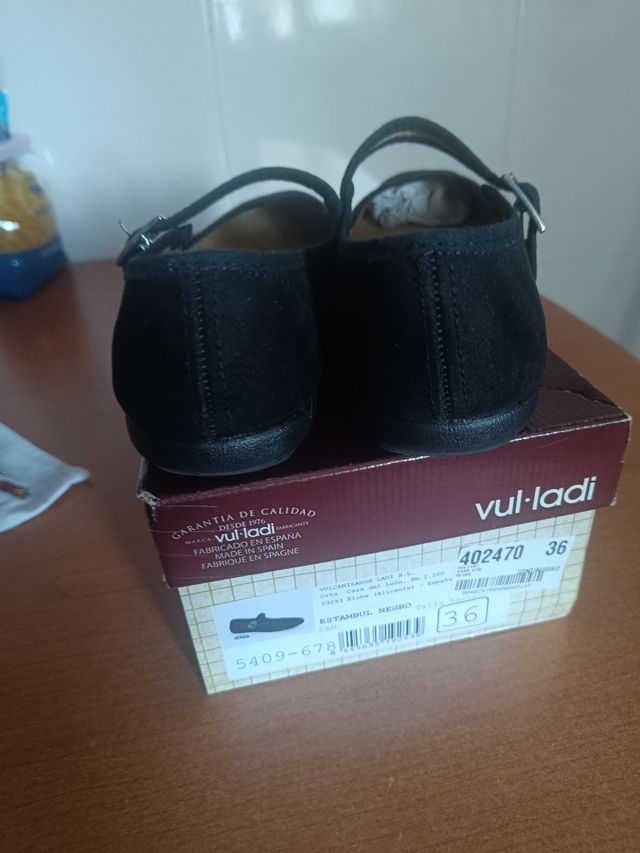 Bailarinas Vul.ladi Negras Talla 36 Nuevas