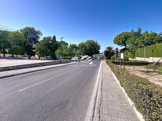Terreno en venta en Lucena