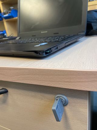 Portátil Lenovo B50-80 i3 8GB RAM 240GB SSD