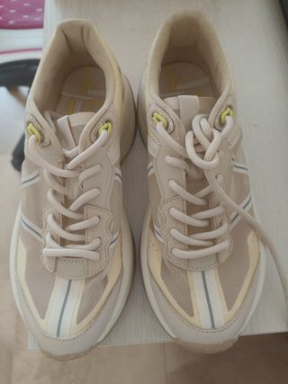 Deportivas Zara Beige Talla 36 Nuevas