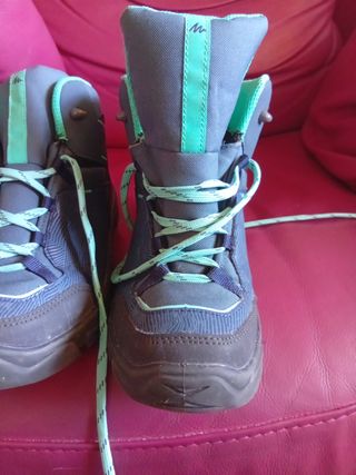 Bota Quechua azul