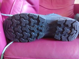 Bota Quechua azul