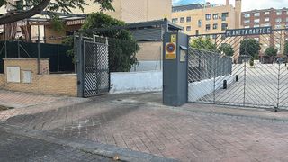 Garaje en venta en Parla Este en Parla