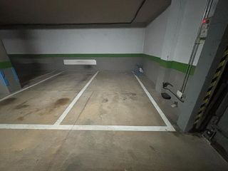 Garaje en venta en Parla Este en Parla