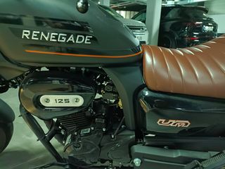 Moto UM Renegade 125cc Negra