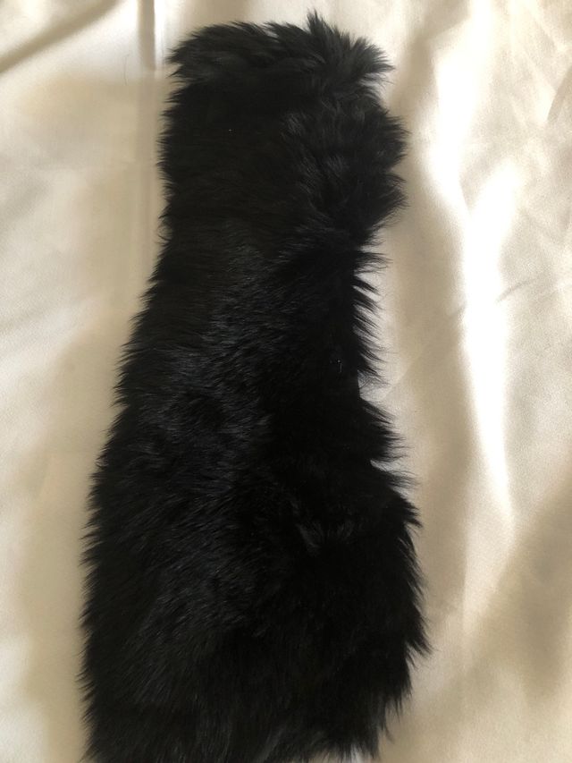 Retal de piel y pelo negro