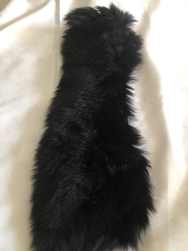 Retal de piel y pelo negro