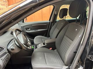 Renault Grand Scenic Automatico 7 plazas