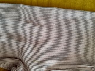 Pantalón niña lila canalé Zara