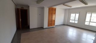 Oficina en alquiler en San Mamés - La Palomera en León