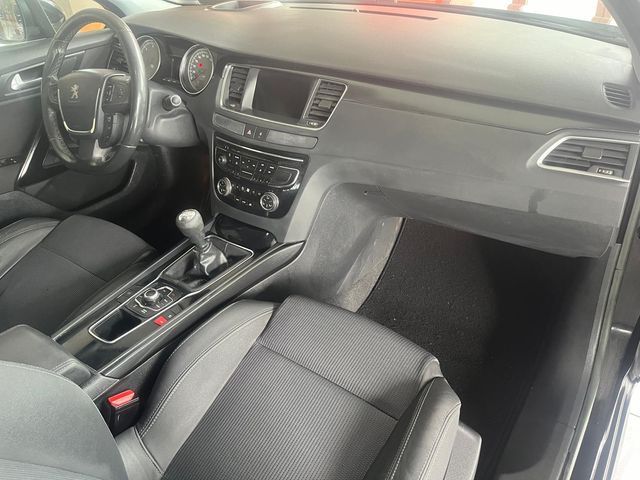 Peugeot 508 Allure 2.0 HDI 140cv 2013