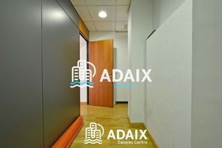 Oficina en venta en Centro en Cáceres