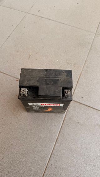 Batería moto Bosch M6 006 12V 6Ah