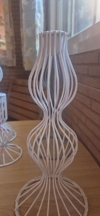 Candelieri moderni in metallo